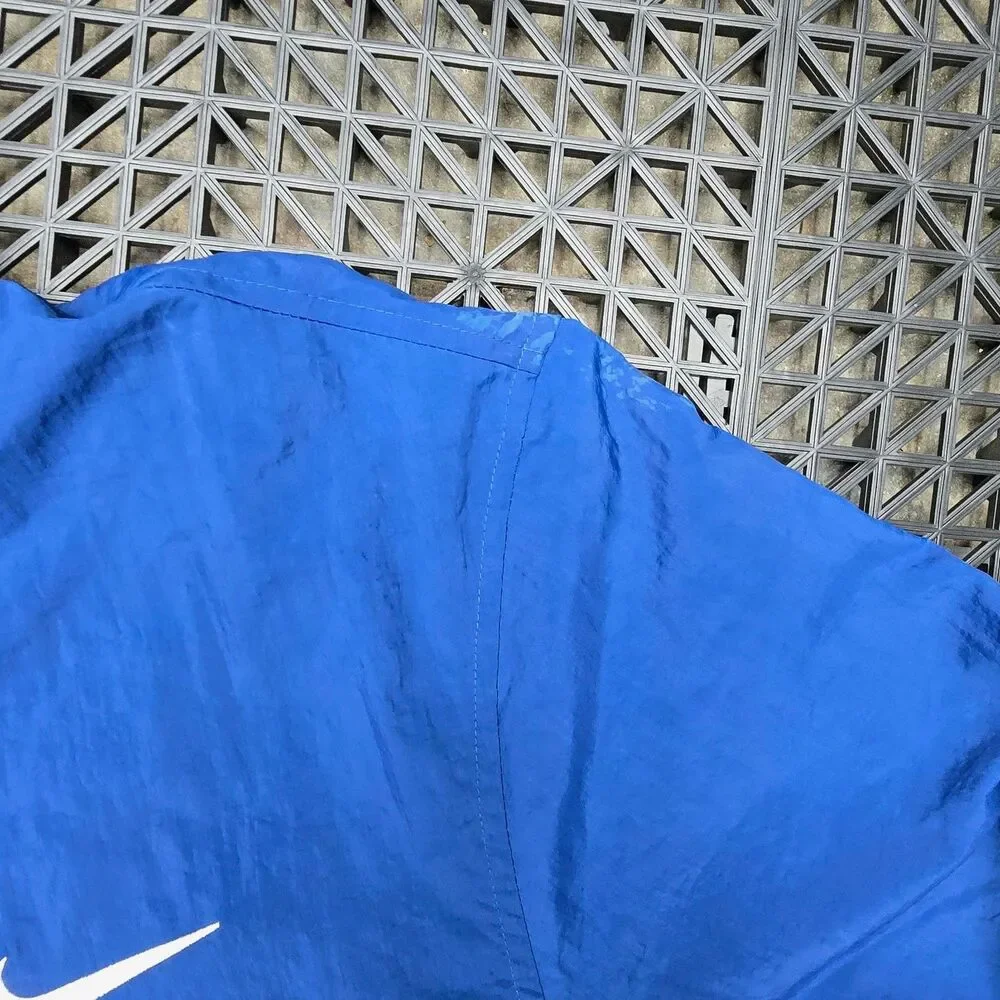 Nike throwback basketball